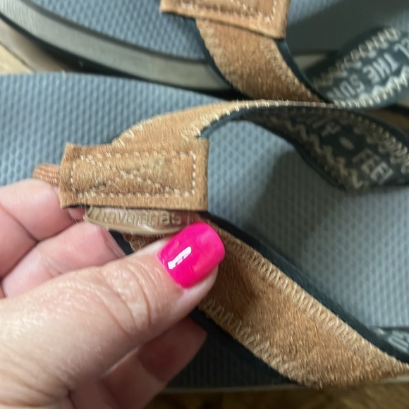 Men’s Havaianas Flip Flops size 8 great condition - Picture 3 of 5